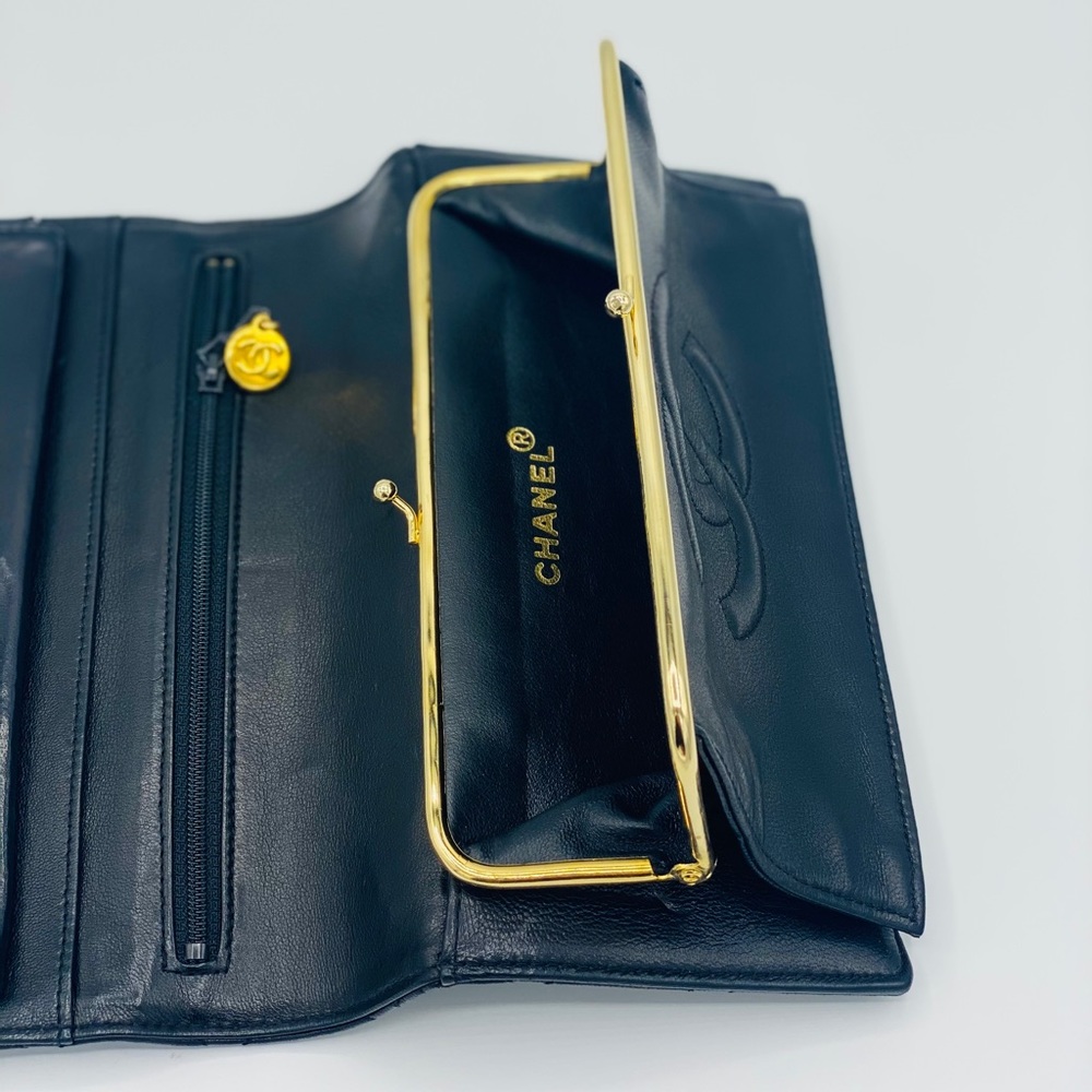 Vintage Chanel wallet 24kt gold hardware